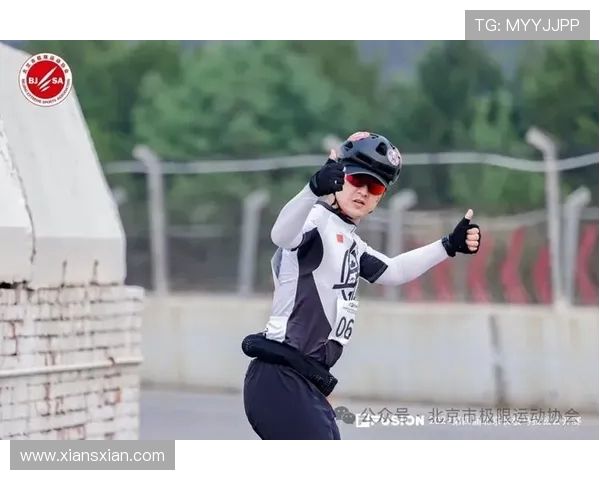 城市马拉松特别报道：北京滑板队勇闯赛道的拼搏故事与成长历程