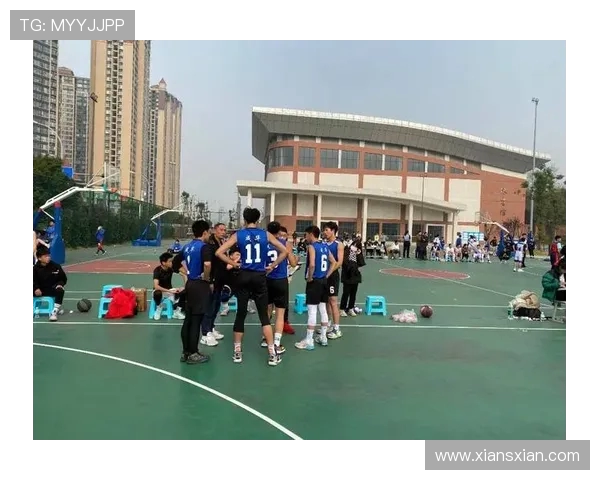 成都篮球队以64分稳居选拔赛积分榜首位展现强劲实力